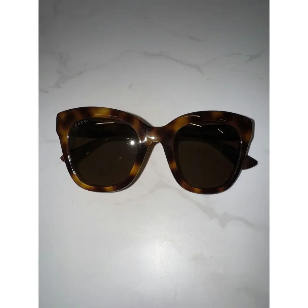 Gucci Tortoise Cat Eye Sunglasses - Excellent Condition